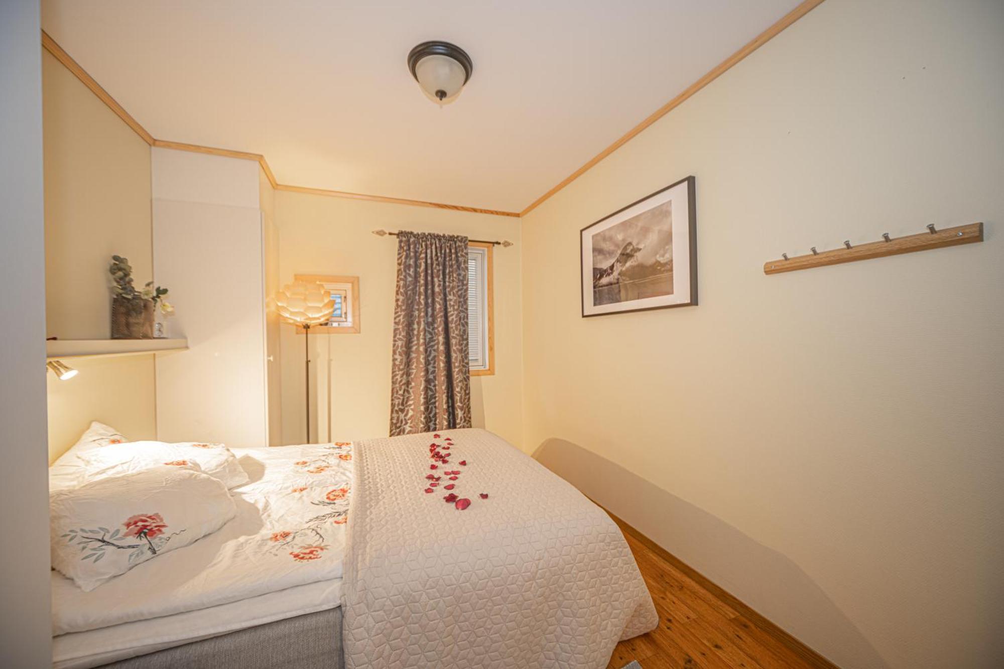 Supersentral 3-roms Med Parkering I Garasje Haugesund
